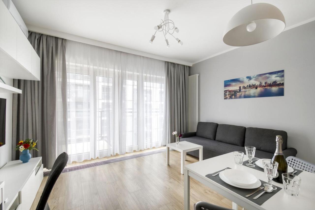 Warsaw Night Apartments Menica Residence Esterno foto